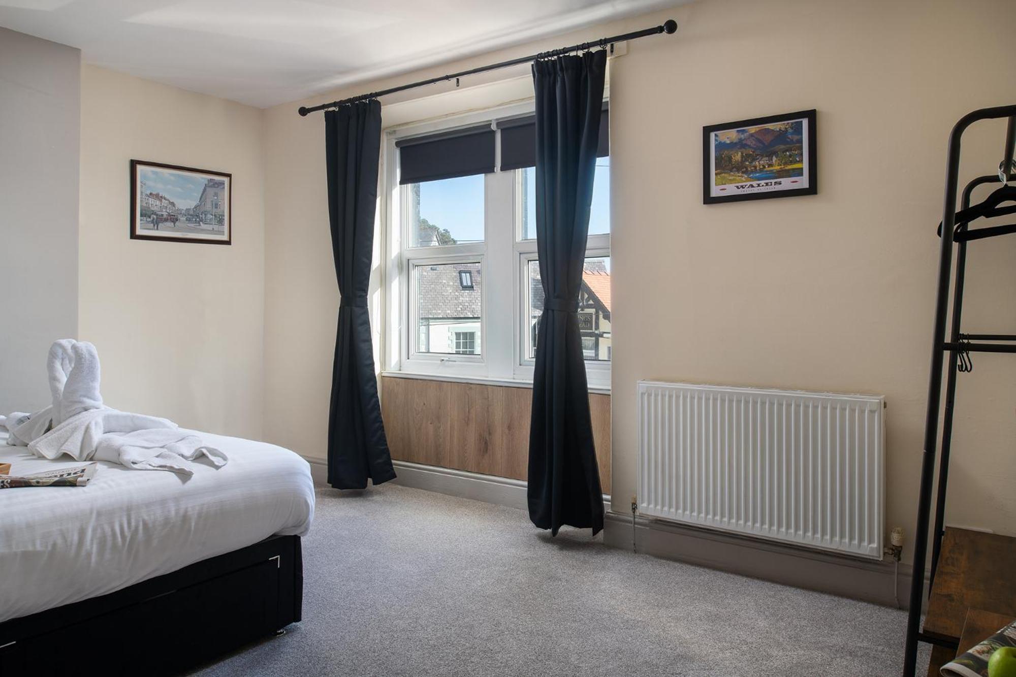 Orme Lodge Ландъндо Екстериор снимка